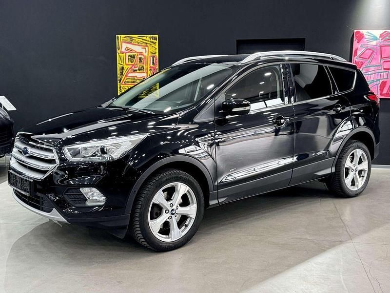 Schwarz Gebraucht 2018 Ford Kuga Titanium SUV | 17.950 € (Guter Preis) - Bild 1/4