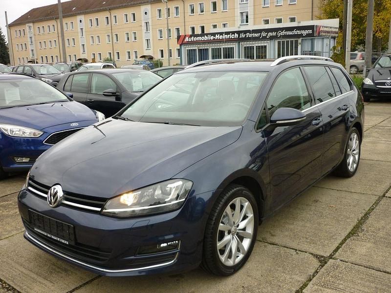 Blau Gebraucht 2015 VW Golf VII Highline Kombi | 8.600 € (Fairer Preis) - Bild 1/4