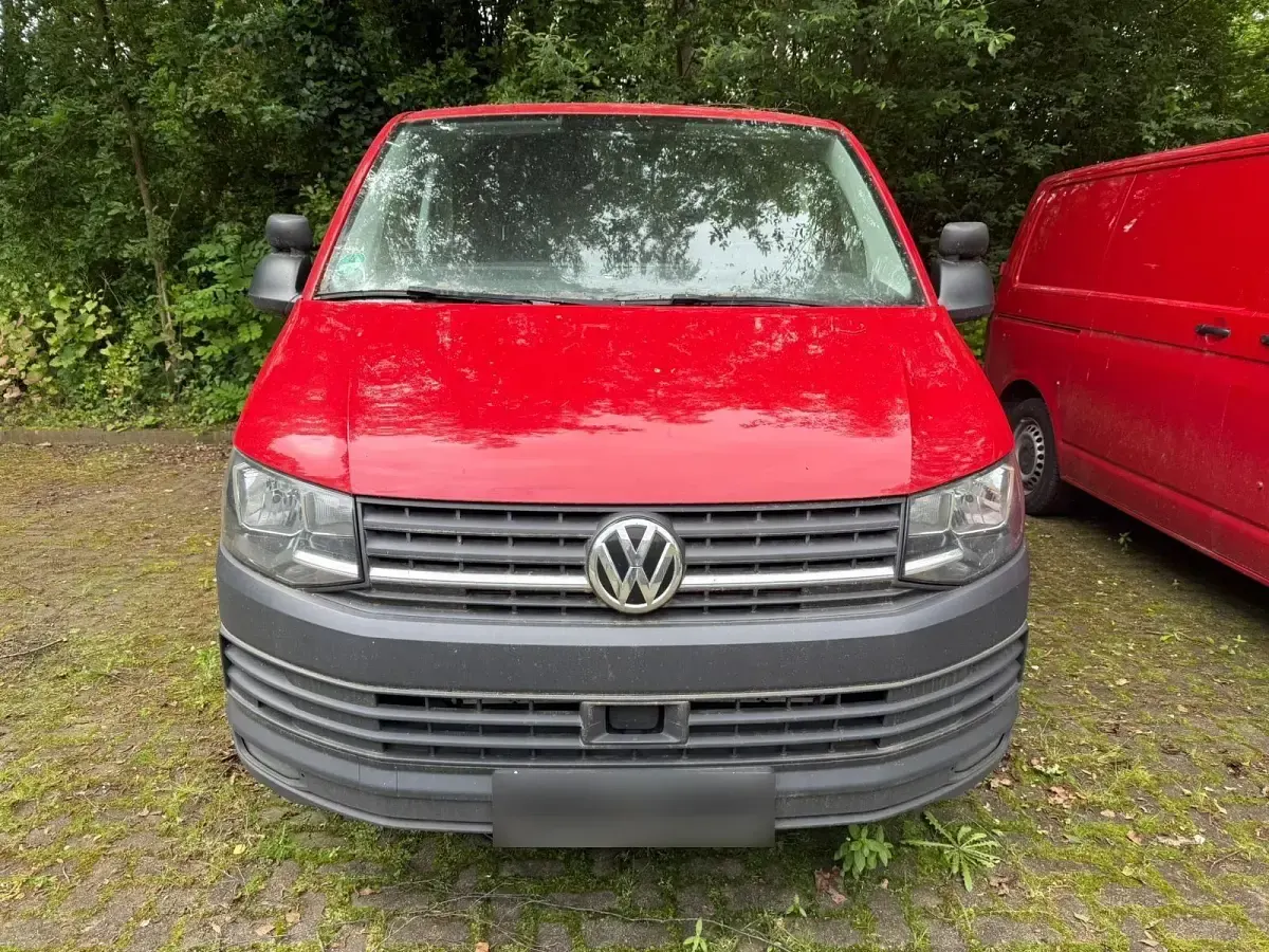 Gebraucht VW Transporter 150 PS (110 kW) 2017 Grau Van