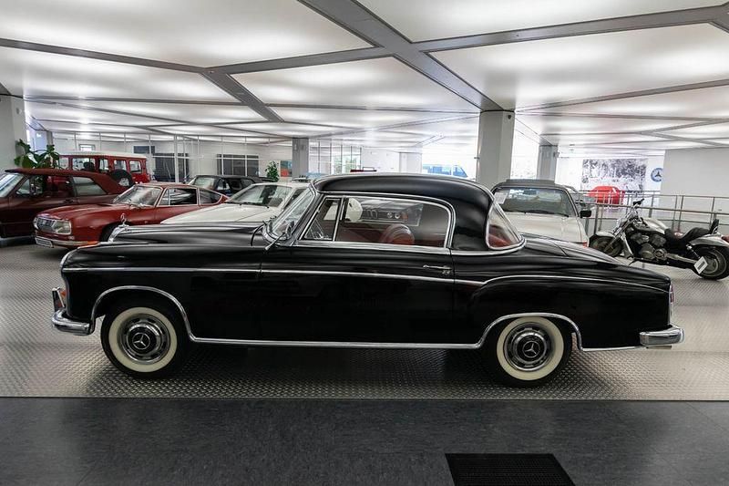 Gebraucht Mercedes 220 106 PS (77 kW) 1958 Schwarz Coupé
