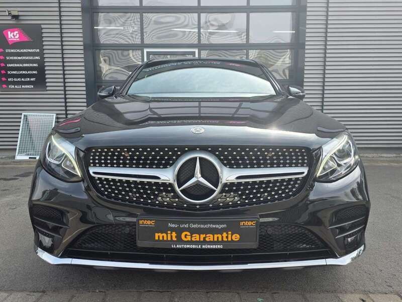 Schwarz Gebraucht 2019 Mercedes GLC220 AMG line Coupé | 29.899 € (Fairer Preis) - Bild 1/2