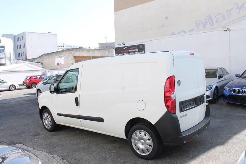 Gebraucht Opel Combo 95 PS (69 kW) 2018 Weiß Van / Kleinbus