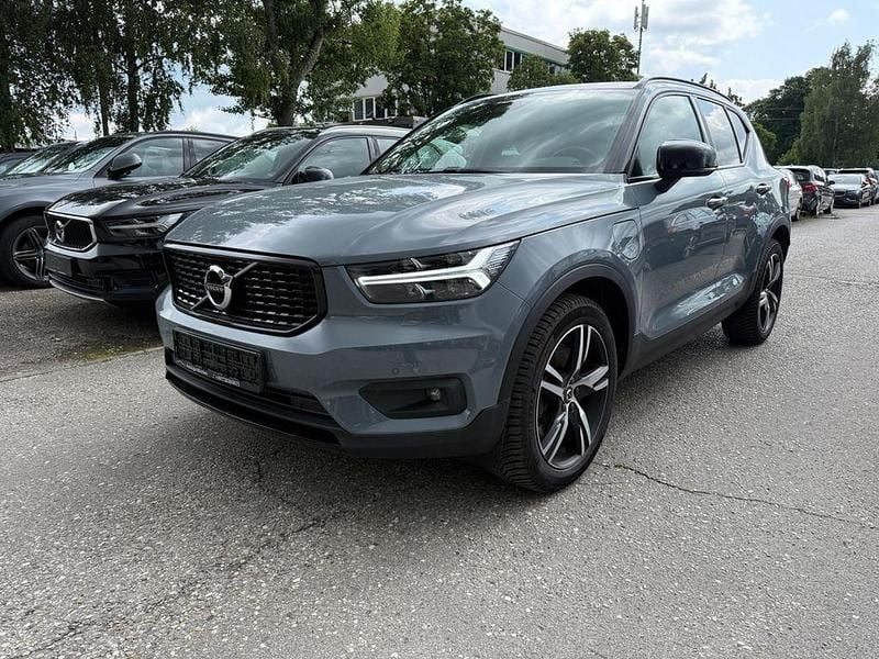 Grau Gebraucht 2021 Volvo XC40 R-Design SUV | 28.990 € (Guter Preis) - Bild 1/4