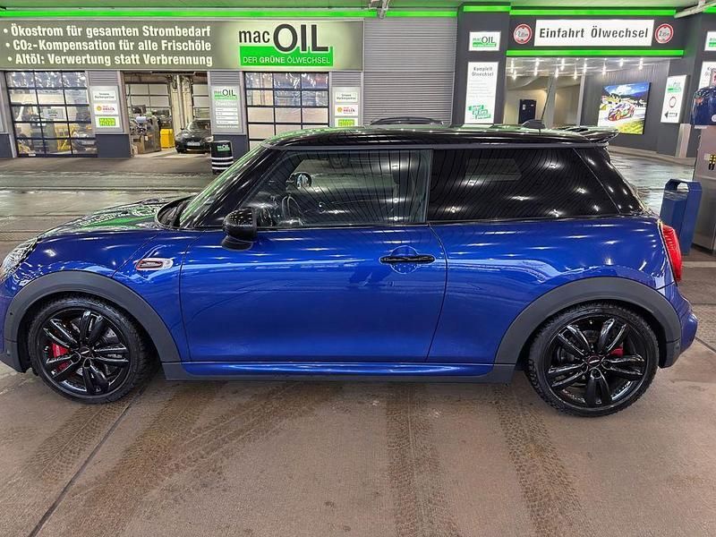 Gebraucht Mini John Cooper Works 231 PS (169 kW) 2019 Blau Kleinwagen
