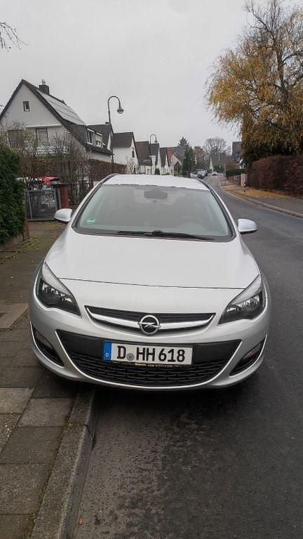 Gebraucht Opel Astra 110 PS (80 kW) 2016 Silber Kombi