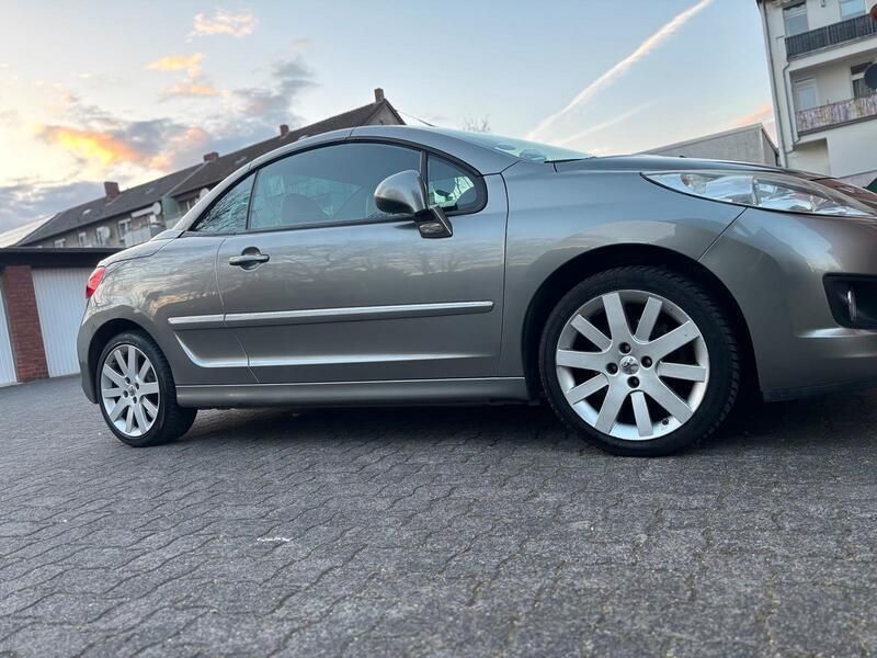 Andere außenfarben Gebraucht 2012 Peugeot 207 CC Cabrio | 5.000 € (Fairer Preis) - Bild 1/4