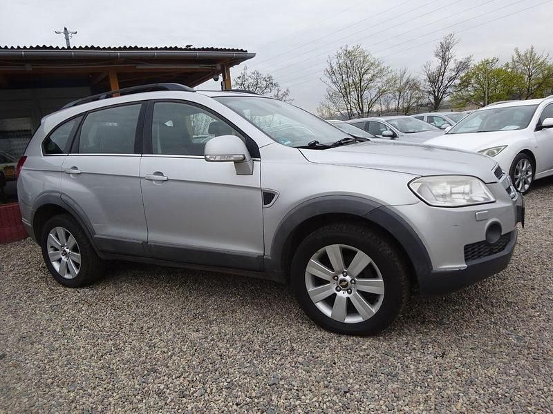 Używany Chevrolet Captiva LT 150 KM (110 kW) 2008 Szary SUV