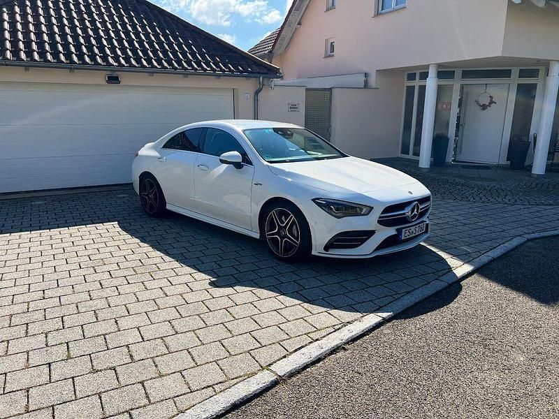 Weiß Gebraucht 2020 Mercedes CLA35 AMG AMG Limousine | 35.300 € (Fairer Preis) - Bild 1/4