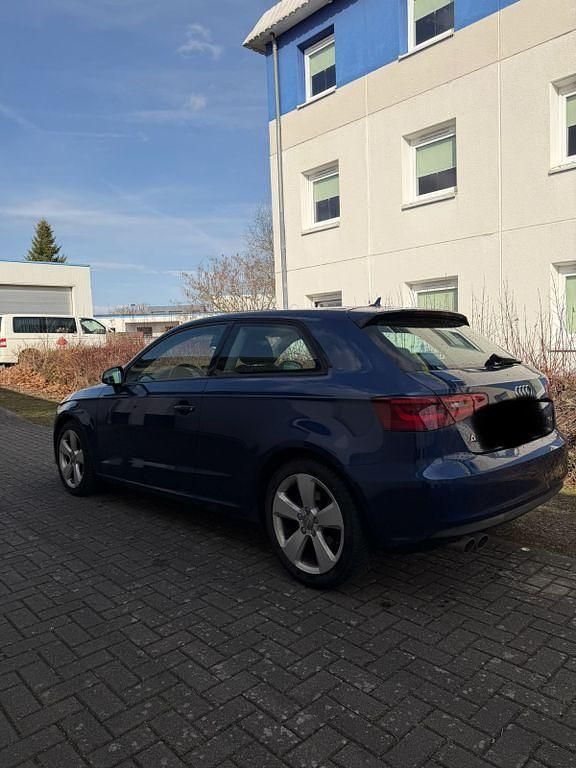 Gebraucht Audi A3 150 PS (110 kW) 2015 Blau Limousine