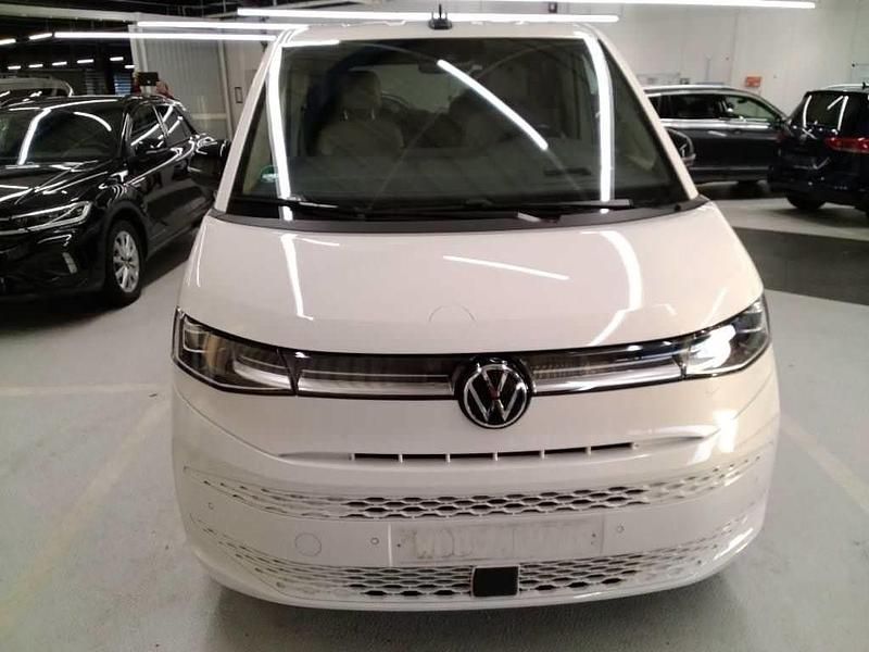 Gebraucht VW Multivan Style 204 PS (150 kW) 2024 Weiß Van