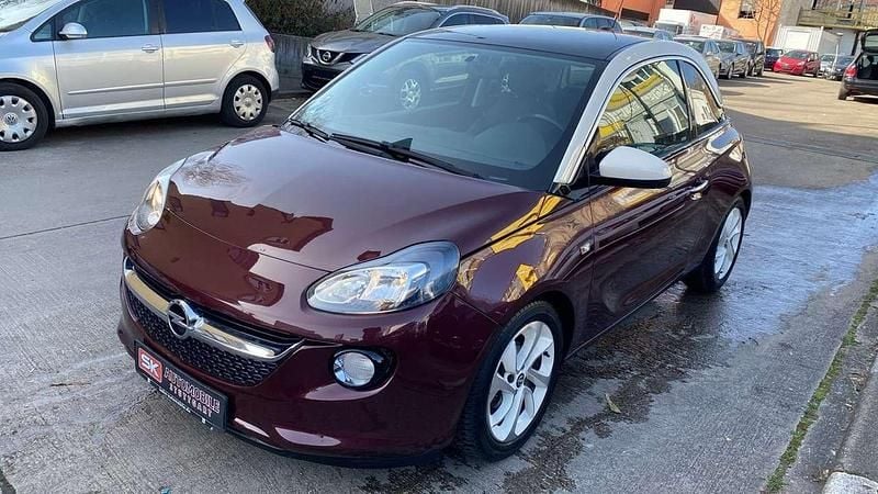 Gebraucht Opel Adam Glam 87 PS (63 kW) 2016 Samtrot (p2)/berry red (p2) Kleinwagen