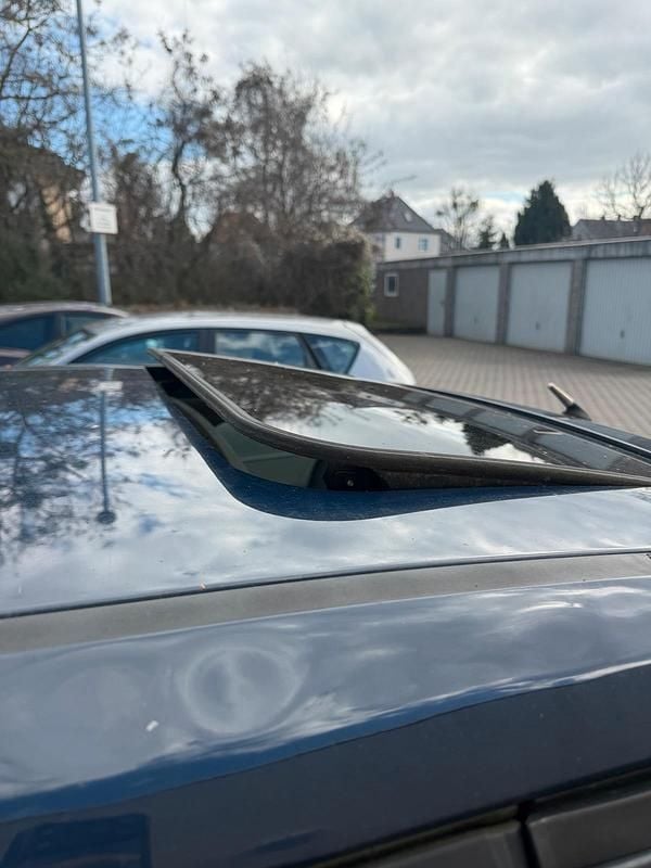 Gebraucht Ford Focus 140 PS (102 kW) 2010 Blau Kombi