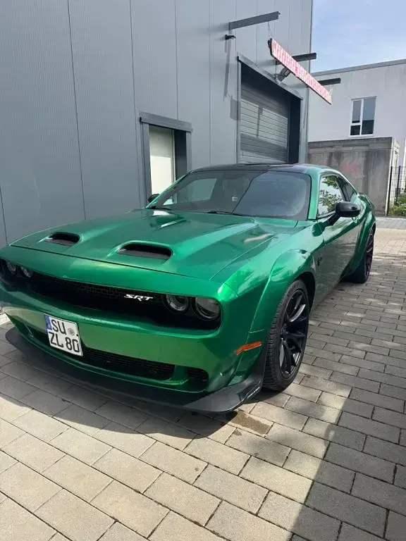 Second-hand Dodge Challenger 492 CP (361 kW) 2018 Verde Coupe