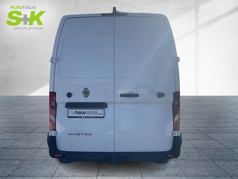 Second-hand Renault Master 105 CP (77 kW) 2025 Alb Monovolum