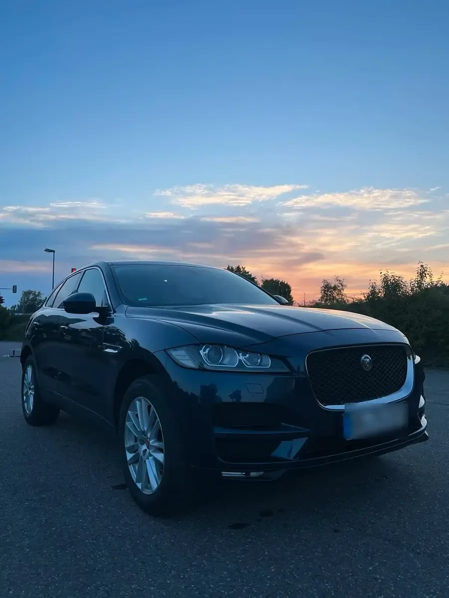 Gebraucht Jaguar F-Pace 179 PS (131 kW) 2016 Blau SUV