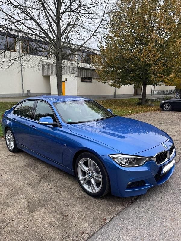 Blau Gebraucht 2015 BMW 318 M Sport Limousine | 14.900 € (Fairer Preis) - Bild 1/4