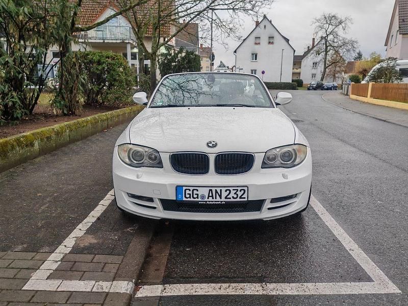 Gebraucht BMW 118 Cabriolet 143 PS (105 kW) 2010 Weiß Cabrio