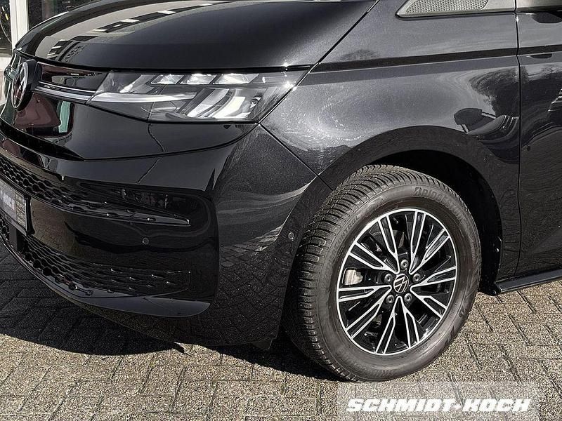 Gebraucht VW Multivan Life 150 PS (110 kW) 2025 Deep black perleffekt (schwarz) Van