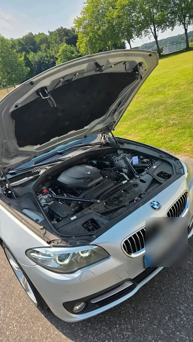 Gebraucht BMW 520 190 PS (139 kW) 2016 Silber Kombi