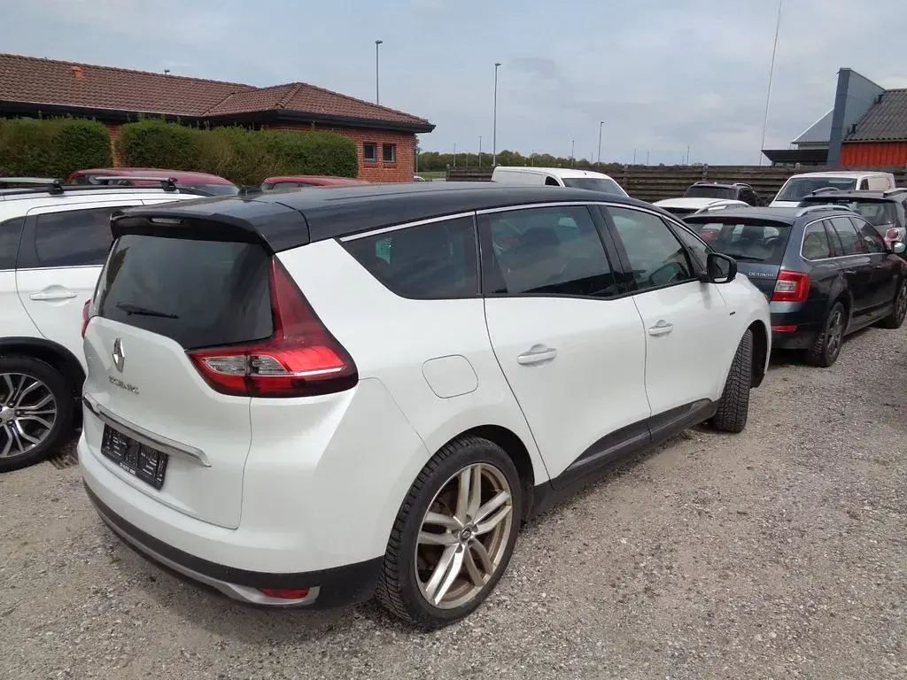 Gebraucht Renault Scénic IV Bose Edition 120 PS (88 kW) 2020 Weiß Van / Kleinbus