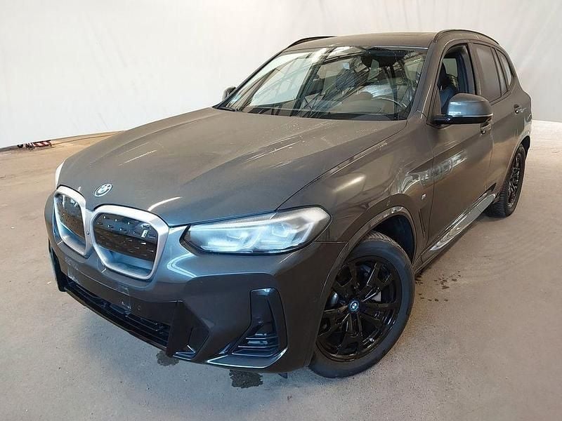 Grau Gebraucht 2023 BMW iX3 Impressive SUV | 45.980 € (Guter Preis) - Bild 1/3