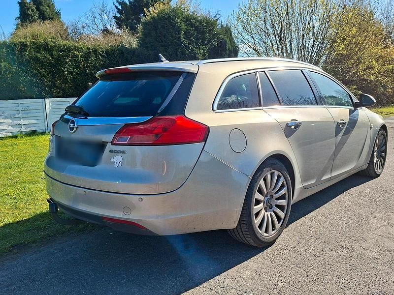 Gebraucht Opel Insignia 160 PS (117 kW) 2010 Silber Kombi