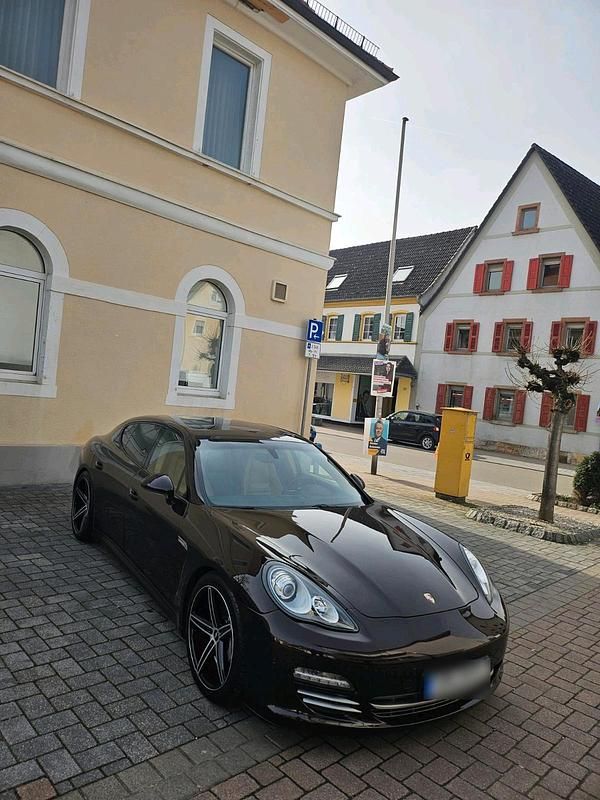 Gebraucht Porsche Panamera Platinum Edition 300 PS (220 kW) 2016 Andere farben Kleinwagen