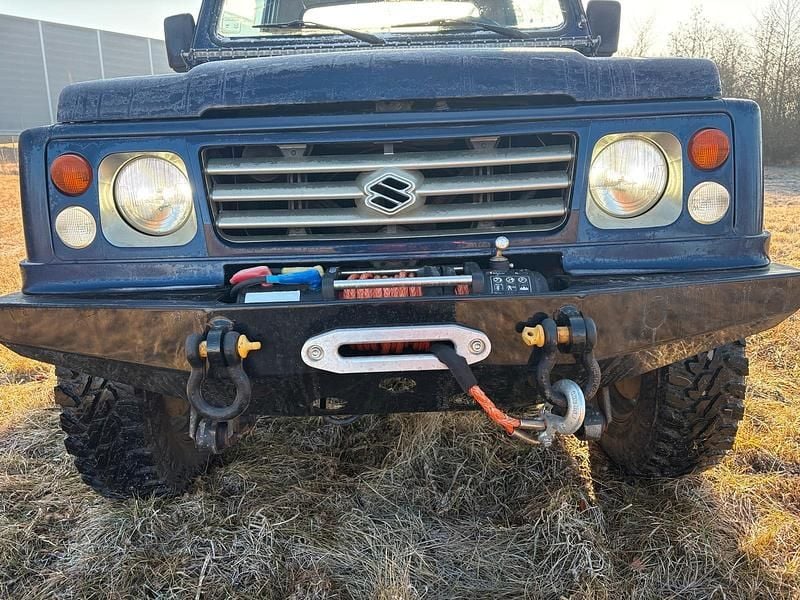 Usado Suzuki Samurai 64 HP (47 kW) 2000 Azul SUV