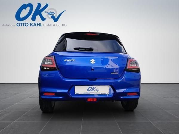 Neu Suzuki Swift Comfort 83 PS (61 kW) 2025 Beige (pure/mineral grey) Kleinwagen