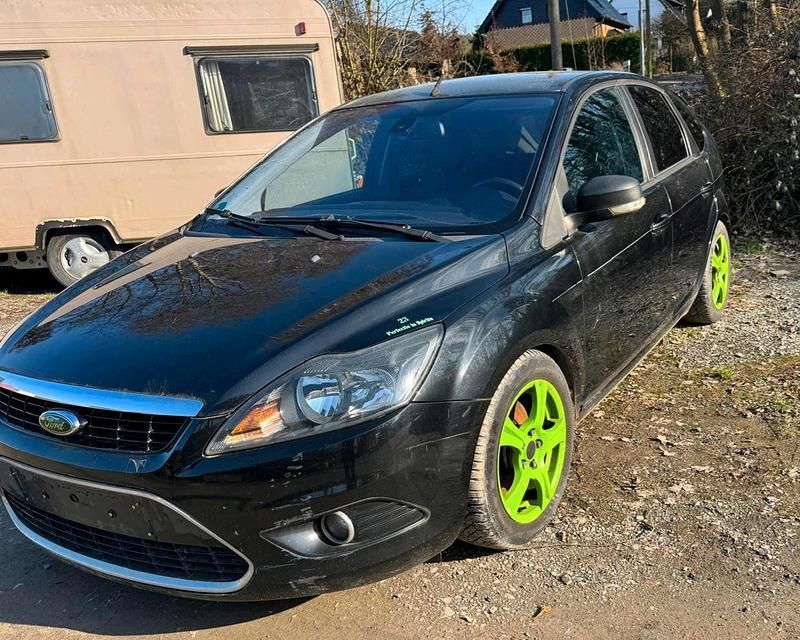 Gebraucht Ford Focus 140 PS (102 kW) 2009 Schwarz Limousine