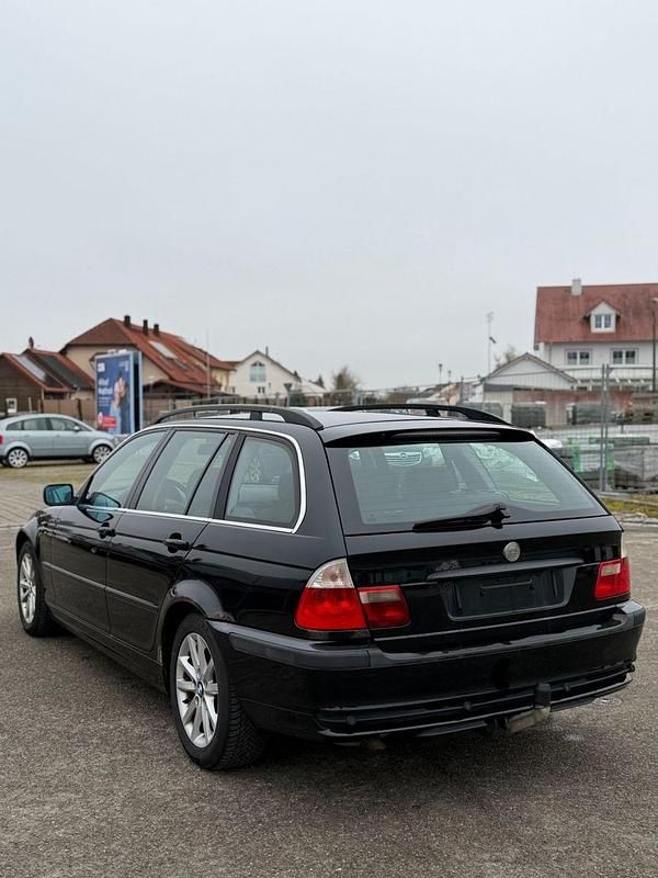 Usata BMW 320 150 CV (110 kW) 2004 Nero Station wagon