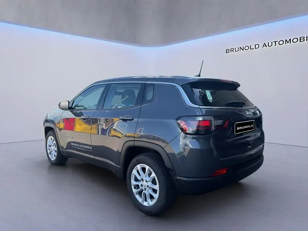 Gebraucht Jeep Compass Altitude 131 PS (96 kW) 2025 Grau SUV