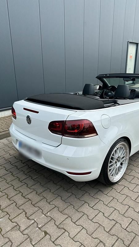 Gebraucht VW Golf 105 PS (77 kW) 2011 Weiß Cabrio