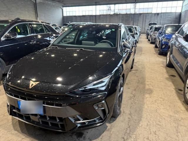 Second-hand Cupra Leon 150 CP (110 kW) 2025 Negru Break