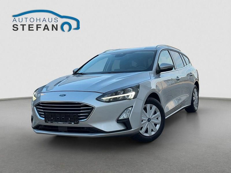Silber Gebraucht 2019 Ford Focus Cool & Connect Kombi | 12.990 € (Etwas zu teuer) - Bild 1/4