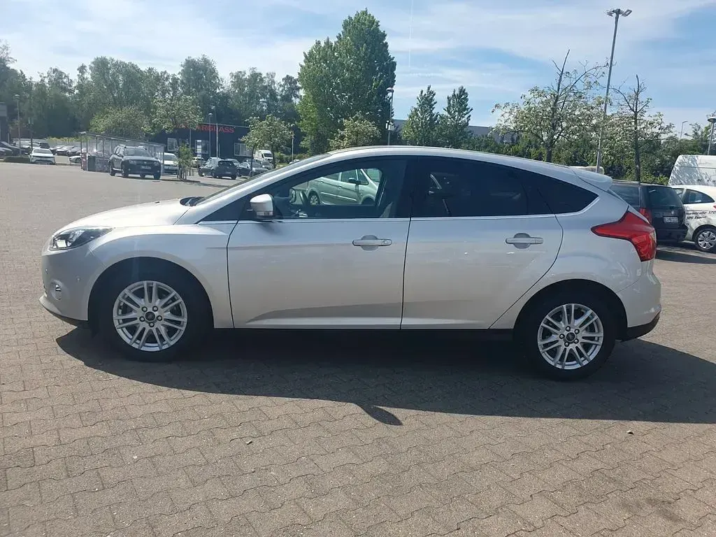 Używany Ford Focus Titanium 101 KM (74 kW) 2013 Srebrny Sedan/Limuzyna