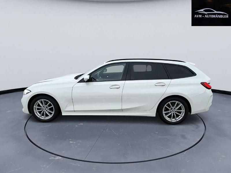 Gebraucht BMW 318 150 PS (110 kW) 2023 Alpinweiss iii Kombi