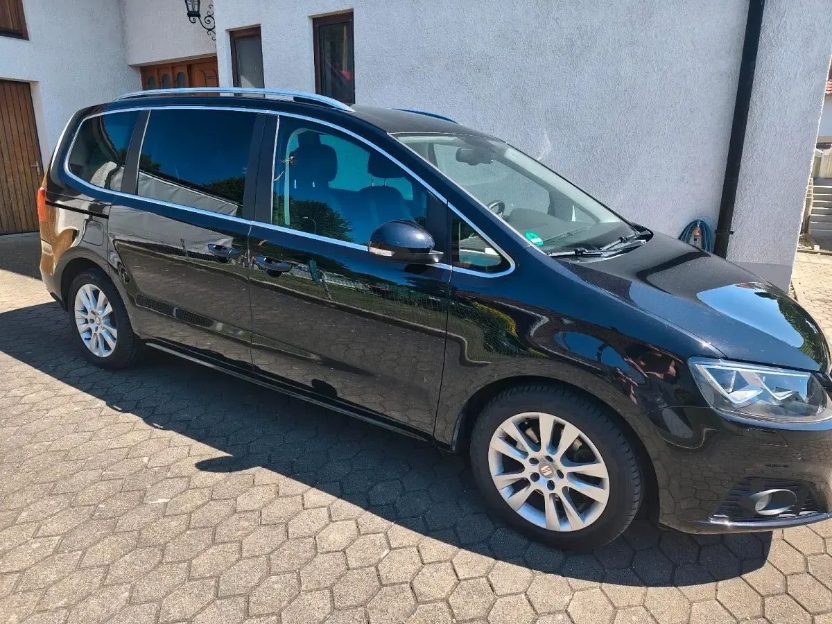 Używany Seat Alhambra 140 KM (102 kW) 2014 Czarny Minivan