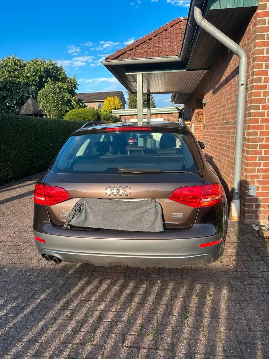 Gebraucht Audi A4 Allroad Design 146 PS (107 kW) 2011 Braun Kombi