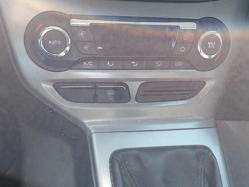 Gebraucht Ford Focus 125 PS (91 kW) 2014 Silber Kombi