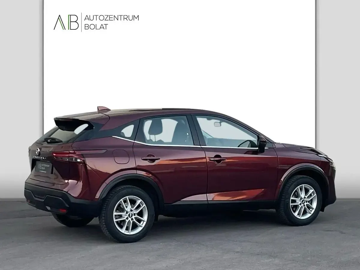 Gebraucht Nissan Qashqai 158 PS (116 kW) 2022 Rot SUV