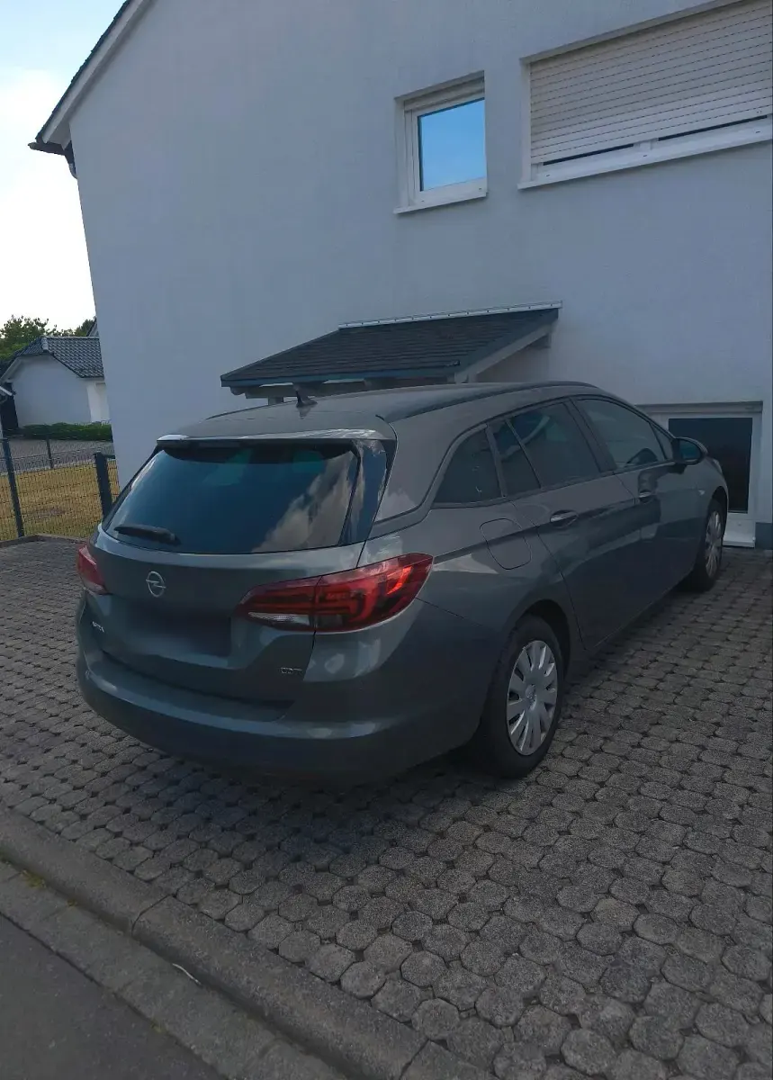 Gebraucht Opel Astra 136 PS (100 kW) 2017 Grau Kombi