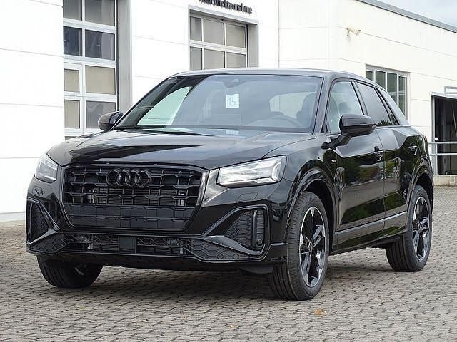 Mythosschwarz metallic Neu 2025 Audi Q2 Competition SUV | 43.700 € (Teuer) - Bild 1/4