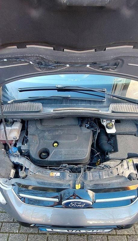 Gebraucht Ford Grand C-Max 163 PS (119 kW) 2014 Braun Van / Kleinbus