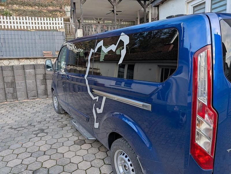 Gebraucht Ford Tourneo 170 PS (125 kW) 2017 Blau Van / Kleinbus