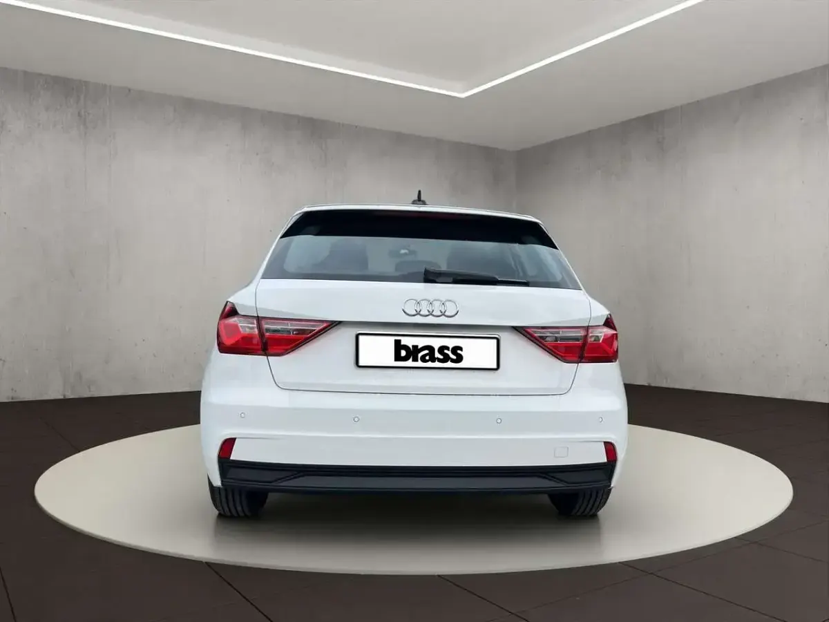Gebraucht Audi A1 110 PS (80 kW) 2022 Cortinaweiß SUV