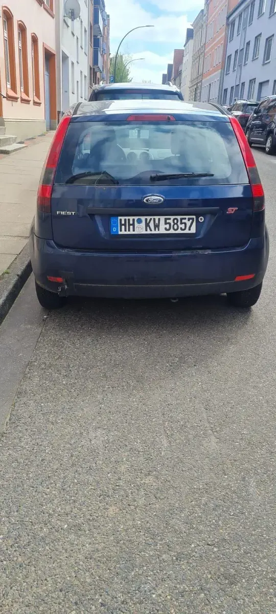Gebraucht Ford Fiesta 75 PS (55 kW) 2005 Blau Kleinwagen