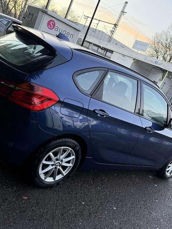 Gebraucht BMW 216 Advantage 109 PS (80 kW) 2019 Blau Kombi