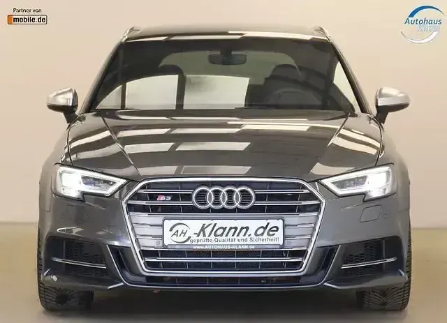 Usado Audi S3 Advanced 310 HP (228 kW) 2017 Cinzento Sedan