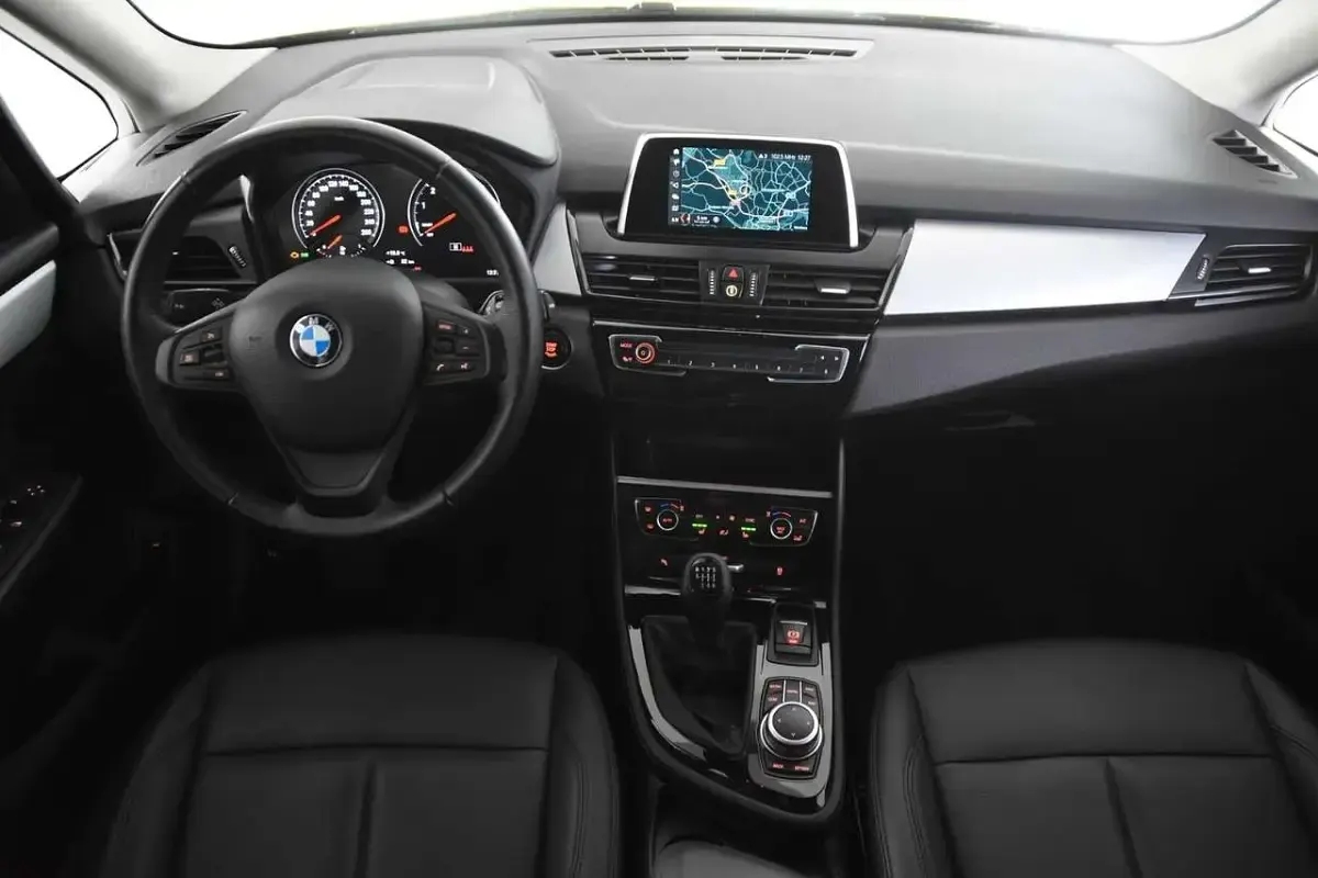 Gebraucht BMW 216 109 PS (80 kW) 2021 Schwarz Van / Kleinbus
